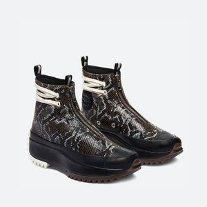 Converse Womens Run Star Hike Snake 170057C NWB